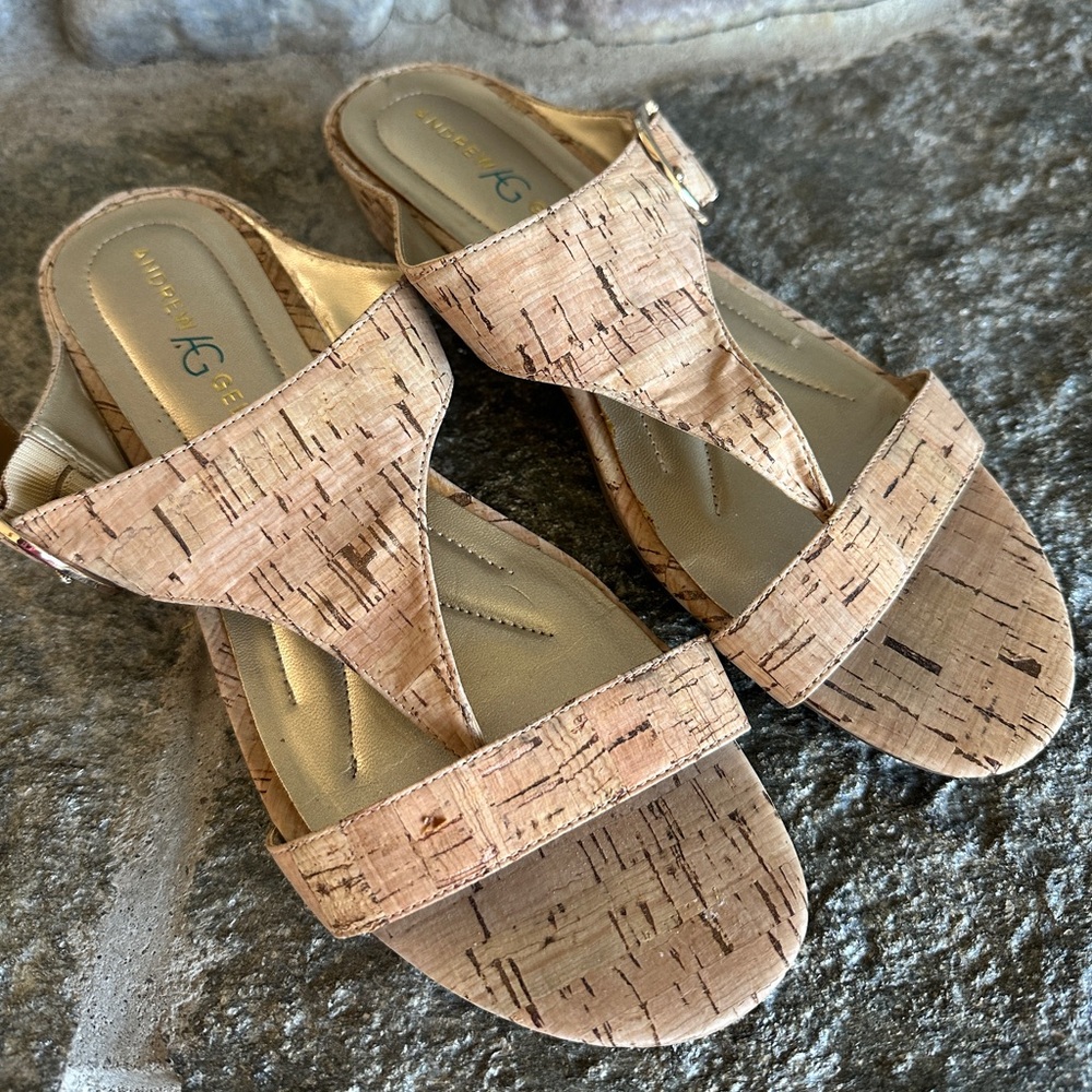 NWOT Andrew Geller Tan Cork Sandals
